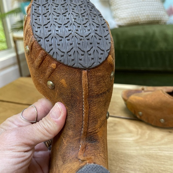 Frye Reese Slide Size 8 Distressed Brown Leather - Picture 10 of 14